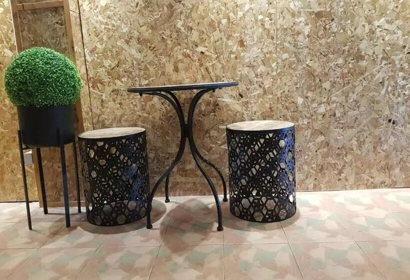 هتل Sleepcats Hostel