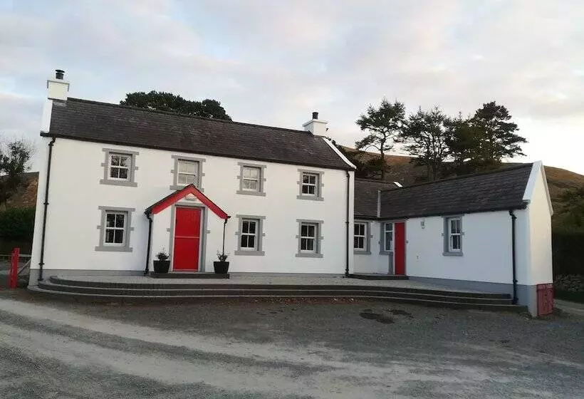 Meelmore Lodge   Hostel