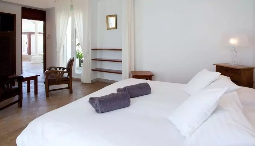 Villa Arrowmarine