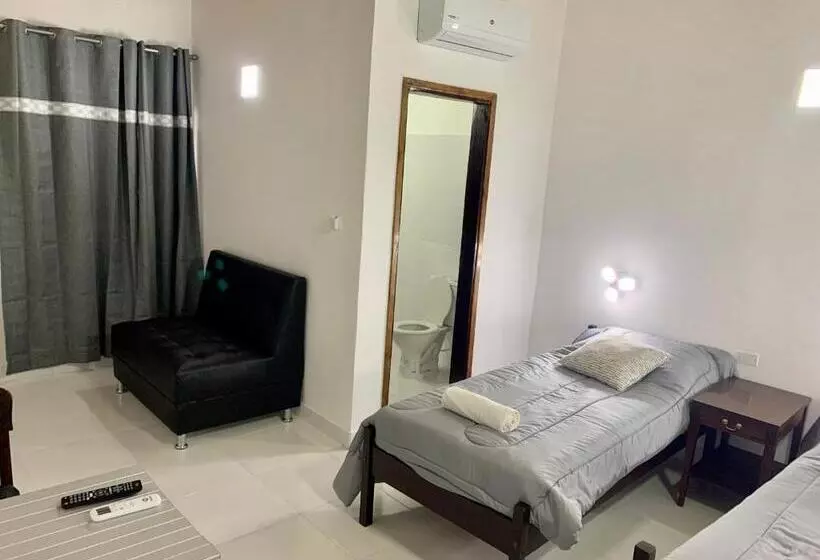 پانسیون Las Salinas Hostal