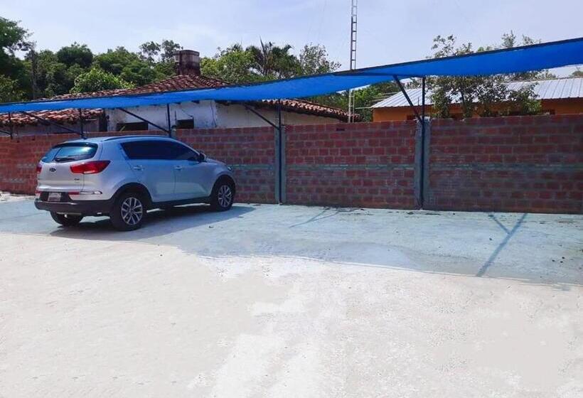 پانسیون Las Salinas Hostal