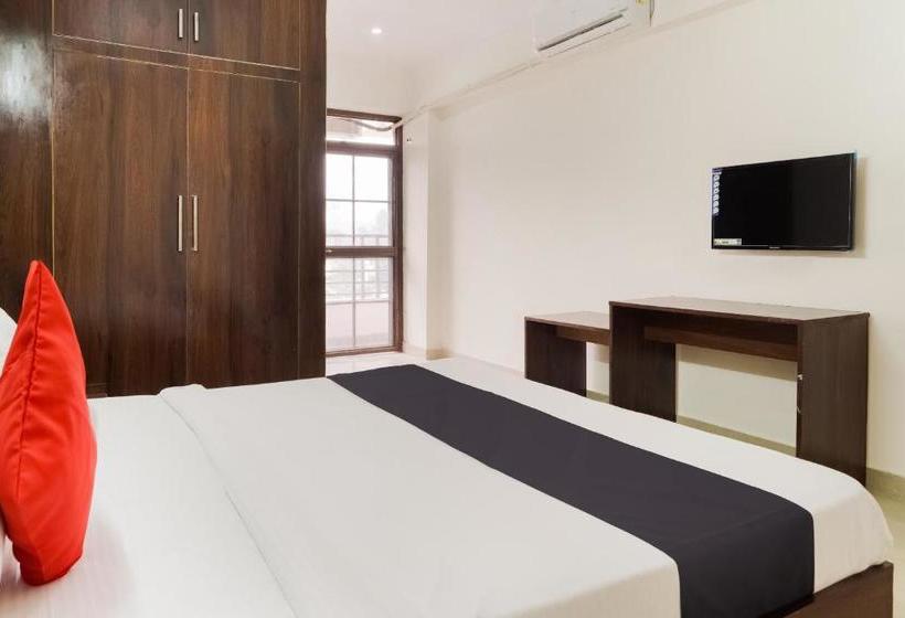 هتل Collection O 62836 Mittal Tower