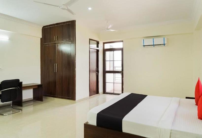 هتل Collection O 62836 Mittal Tower