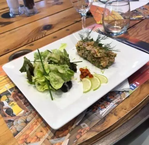 ホテル Hôtel & Restaurant Lepassplat