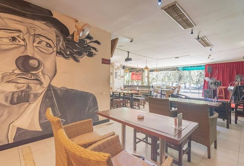 בית מלון כפרי Reddoorz At H Agus Salim Street Pontianak