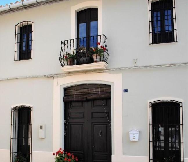 Bed and Breakfast The House @ Tormos