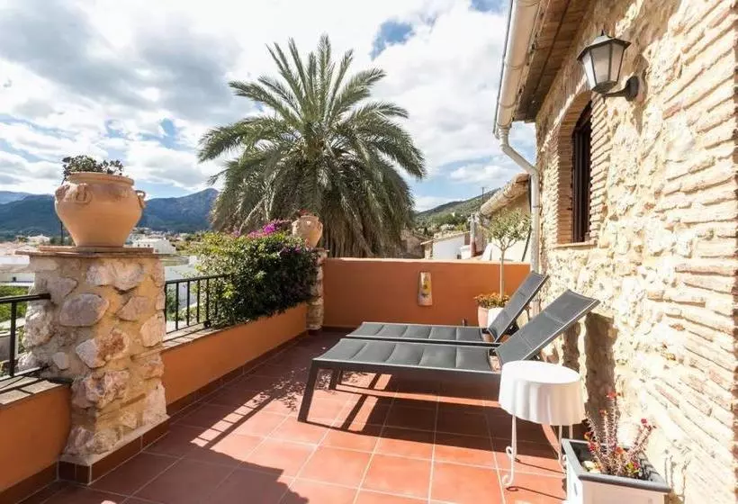 تختخواب و صبحانه The House @ Tormos