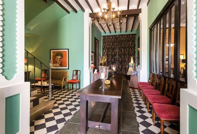 Bed and Breakfast The House @ Tormos