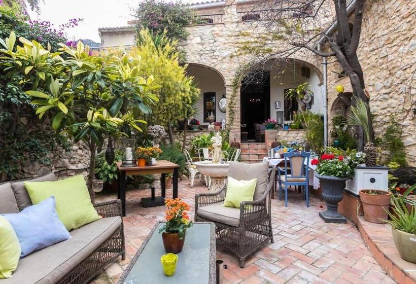 Bed and Breakfast The House @ Tormos