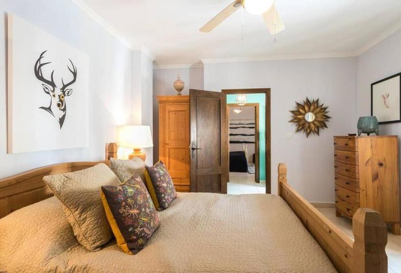 Bed and Breakfast The House @ Tormos