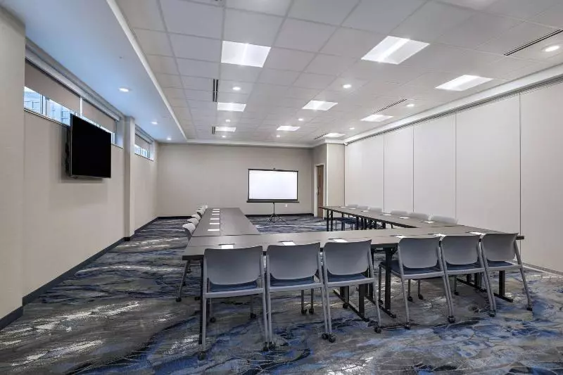 ホテル Fairfield Inn And Suites By Marriott St Louis Downtown