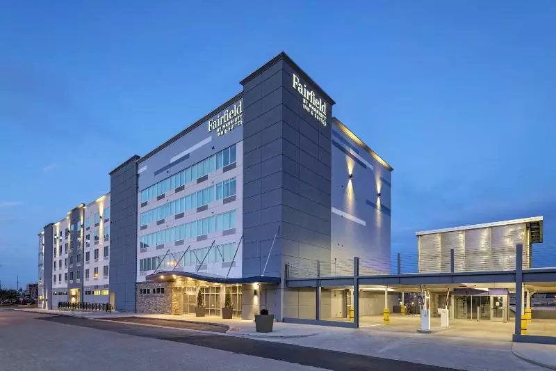 ホテル Fairfield Inn And Suites By Marriott St Louis Downtown