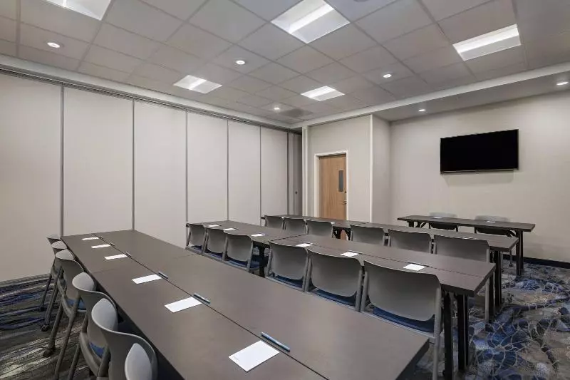 ホテル Fairfield Inn And Suites By Marriott St Louis Downtown