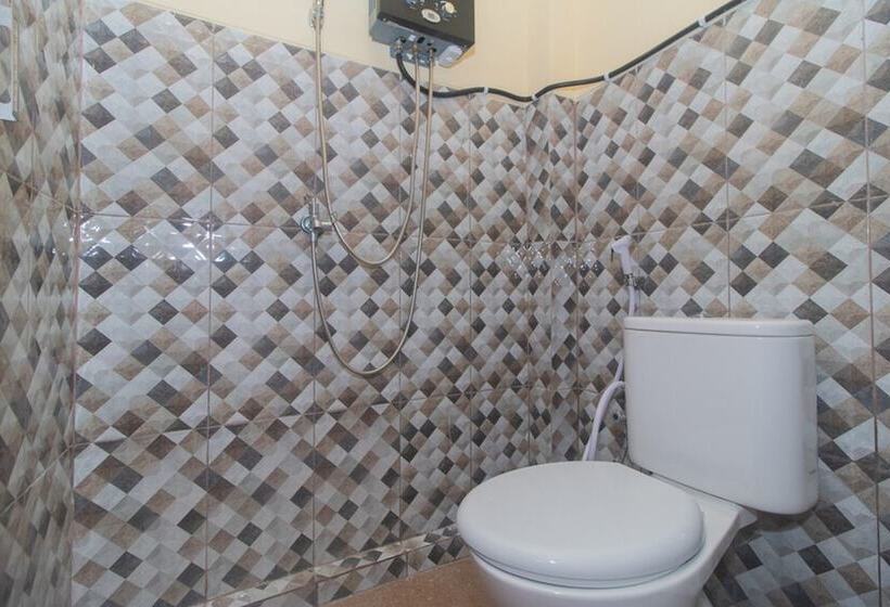 بنسيون Reddoorz Syariah Near Politeknik Negeri Madiun