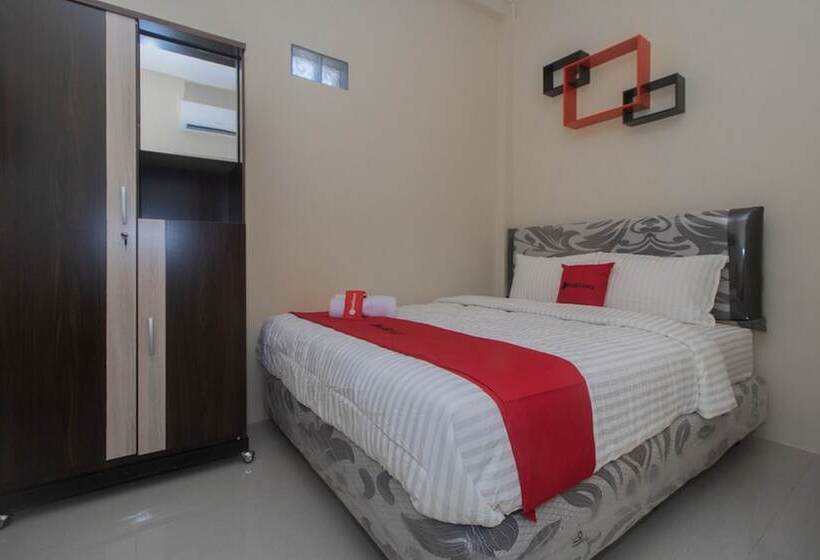 بنسيون Reddoorz Syariah Near Politeknik Negeri Madiun