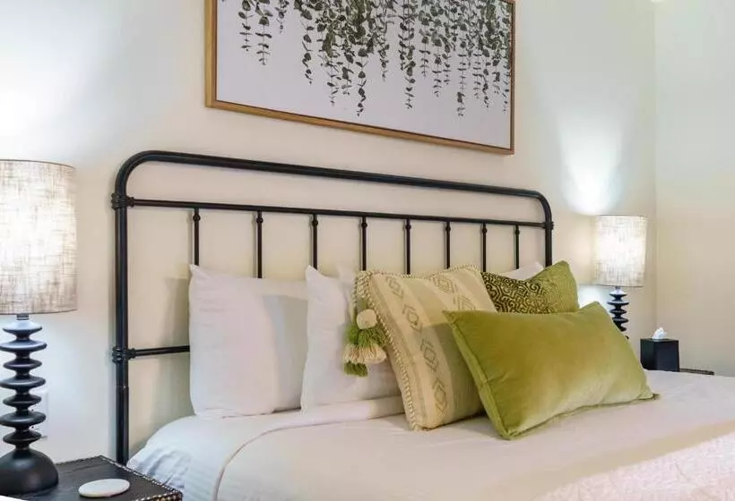 צימר Bespoke Inn Flagstaff