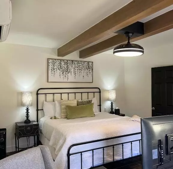 צימר Bespoke Inn Flagstaff