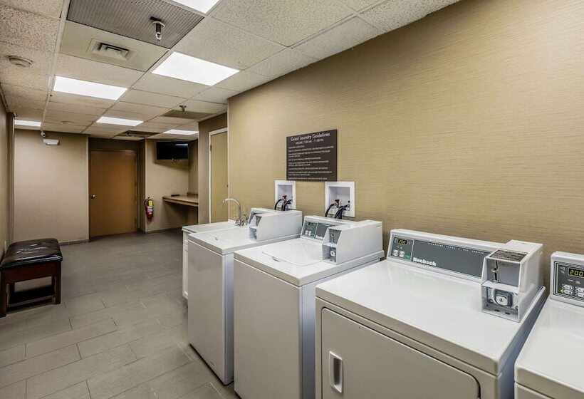 ホテル Comfort Inn Medfordlong Island