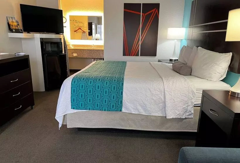 Hotelli Howard Johnson By Wyndham Houston Heights/downtown