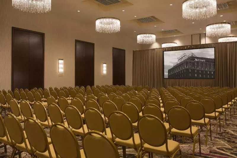 酒店 Peoria Marriott Pere Marquette