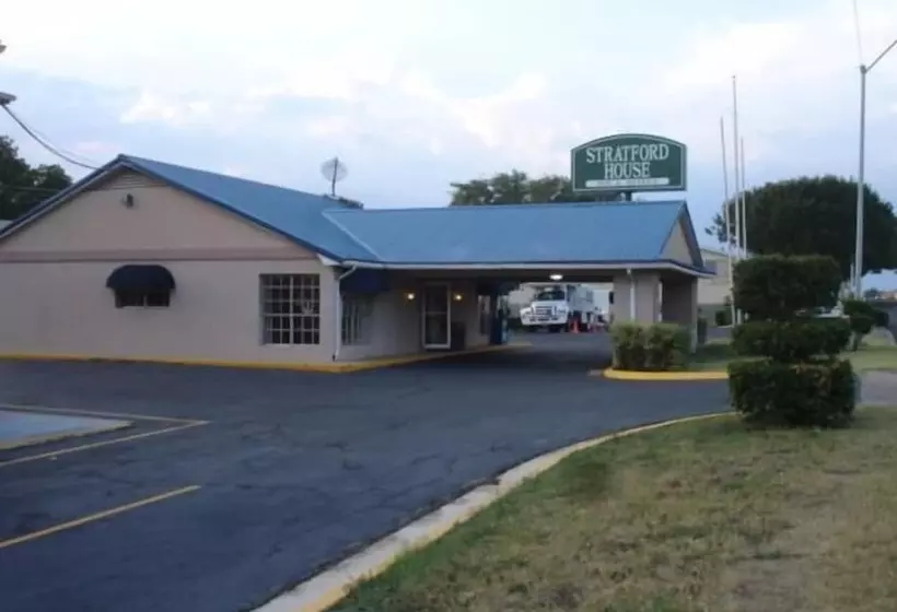 Отель Stratford House Inn And Suites Temple