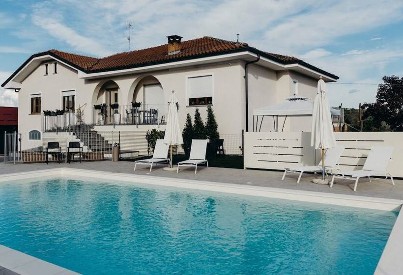 هتل Agriturismo Ridaroca