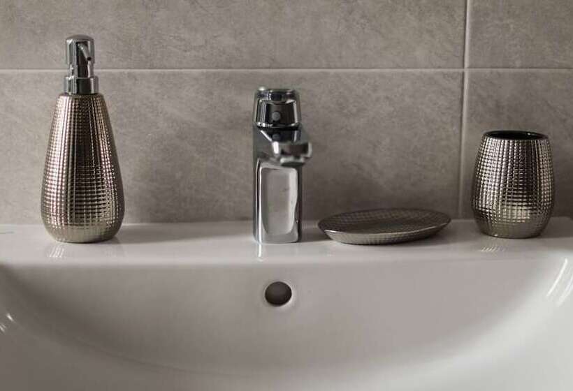 هتل Agriturismo Ridaroca