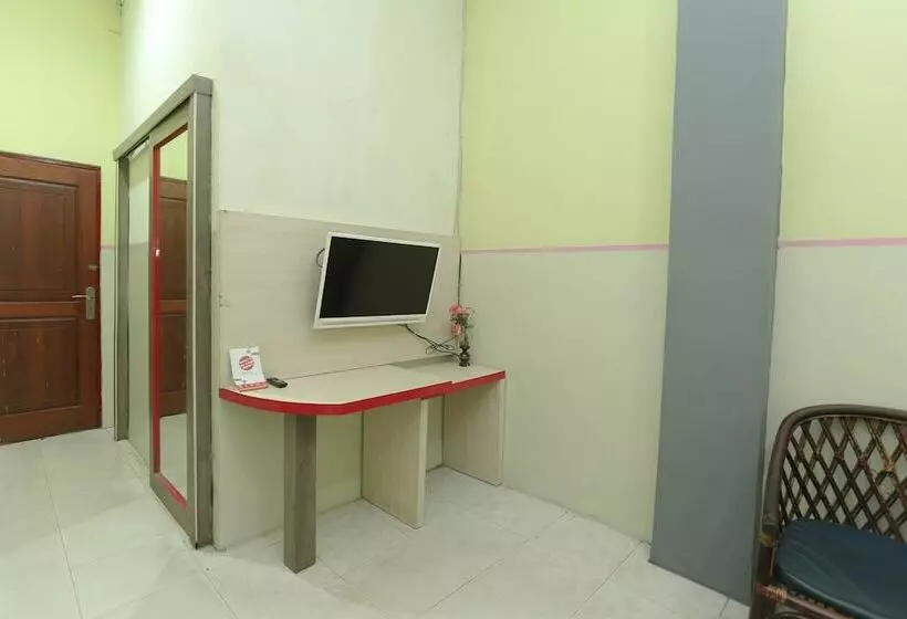 هتل Oyo 2057 Kharisma