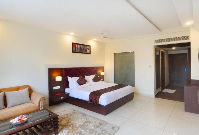 בית מלון כפרי Fab Prime Royal Vrindaban