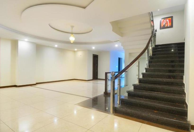 בית מלון כפרי Fab Prime Royal Vrindaban