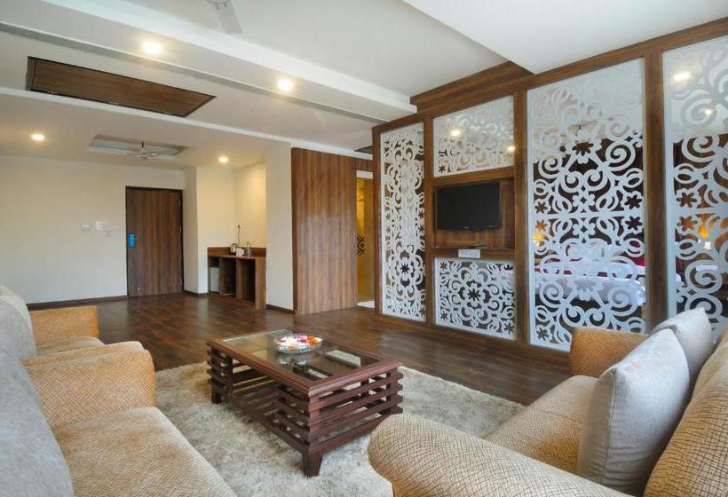 בית מלון כפרי Fab Prime Royal Vrindaban