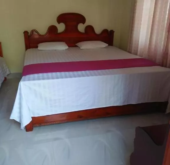 Majatalo Tissa Rainbow Guest & Yala