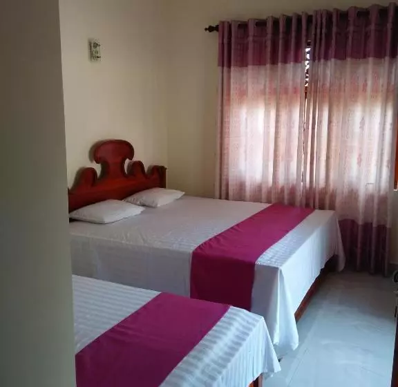 Majatalo Tissa Rainbow Guest & Yala