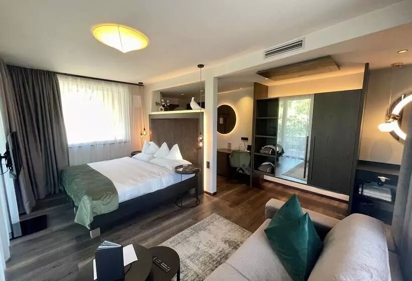 Hotelli Appius Design Suites B&b   Adults Only