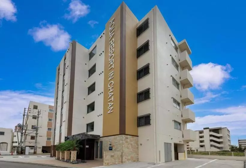 Hotelli Aqua Resort In Chatan