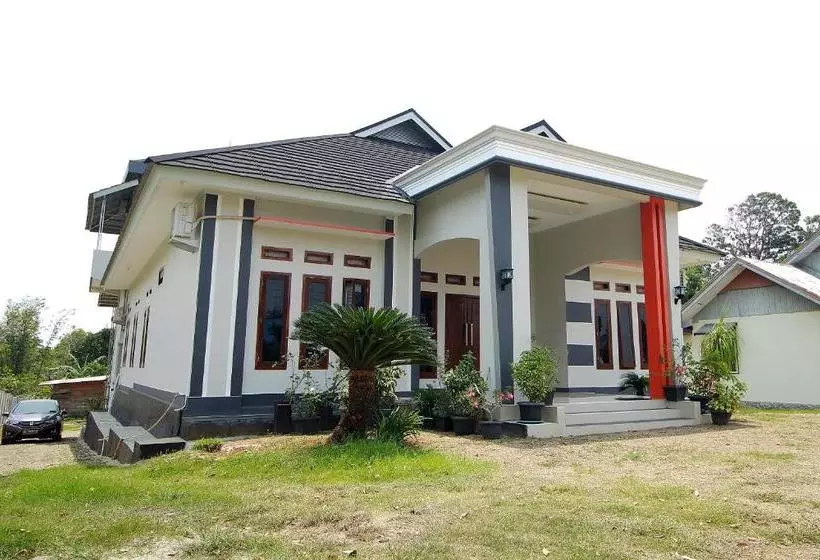هتل Oyo 739 Residence Si Kancil