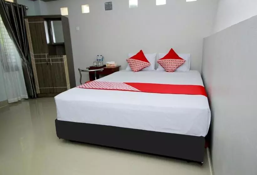 هتل Oyo 739 Residence Si Kancil