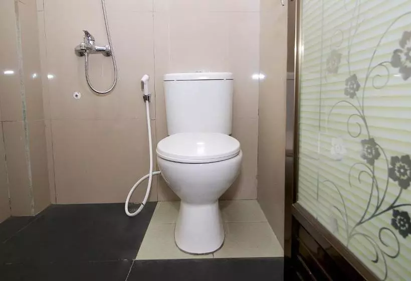 هتل Oyo 739 Residence Si Kancil