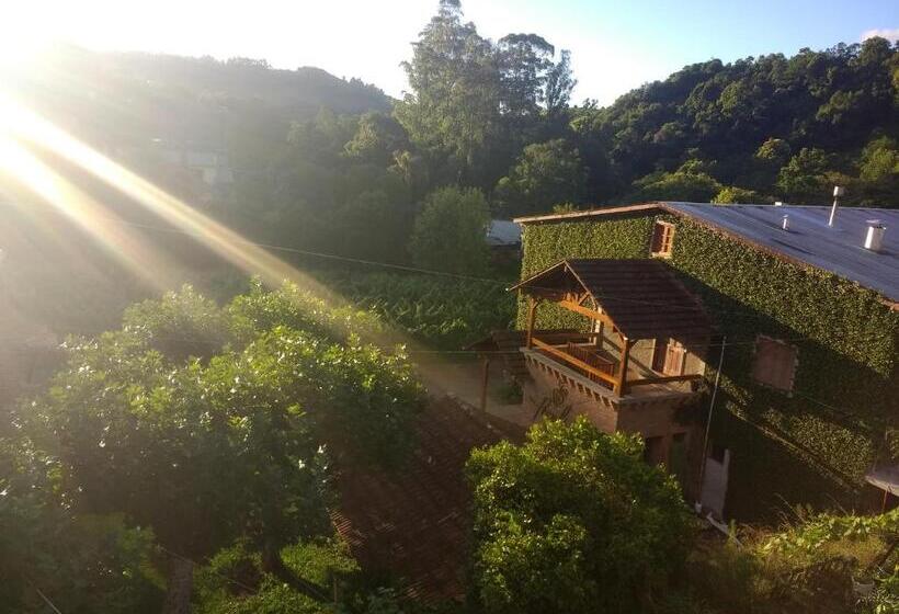 Pension Vinicola E Pousada Peculiare