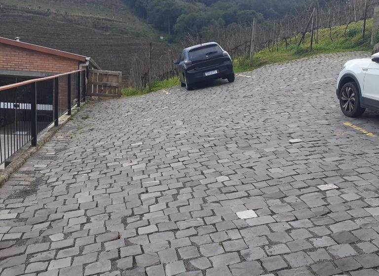 Pension Vinicola E Pousada Peculiare