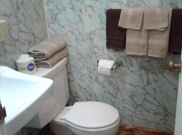 Общежитие Dighton Inn