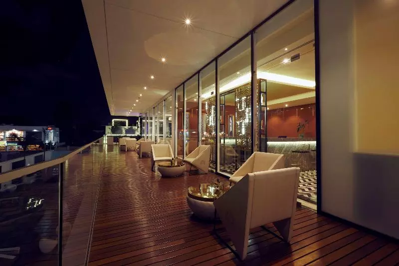 Number One Oxford Street Hotel & Suites