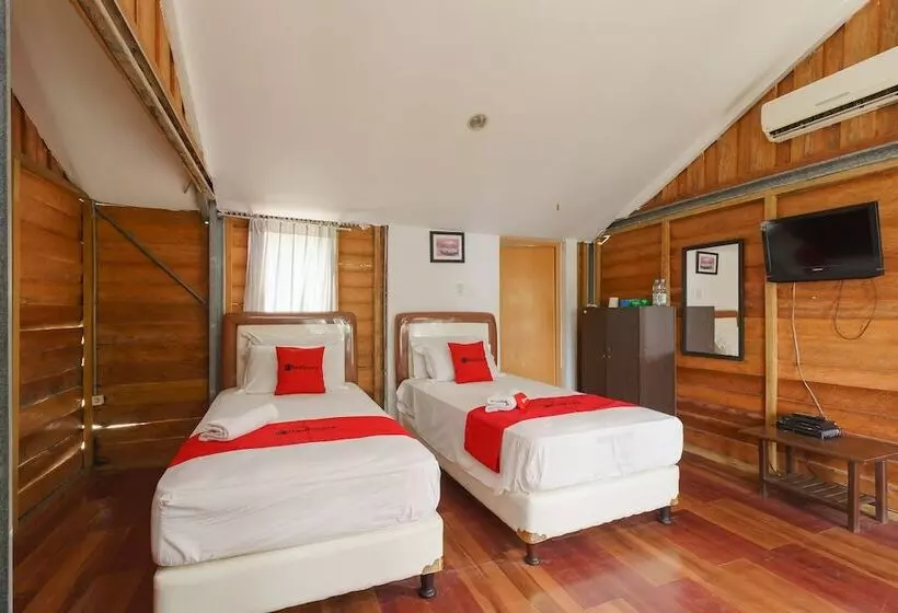 Hotelli Reddoorz Syariah @ Sumur Tiga Beach Sabang