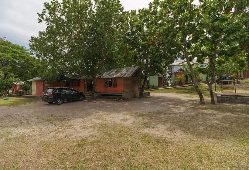 Hotelli Reddoorz Syariah @ Sumur Tiga Beach Sabang