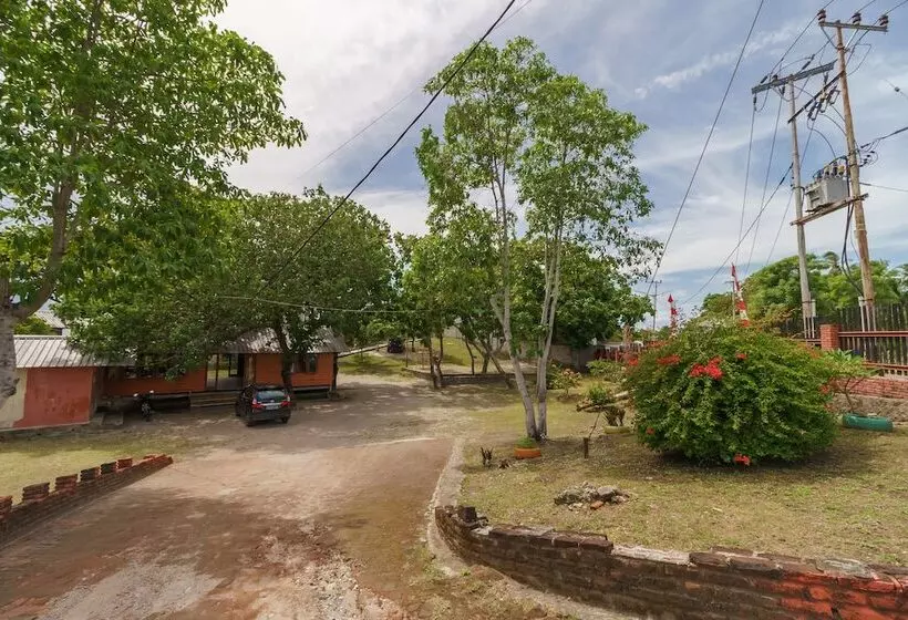 Hotelli Reddoorz Syariah @ Sumur Tiga Beach Sabang