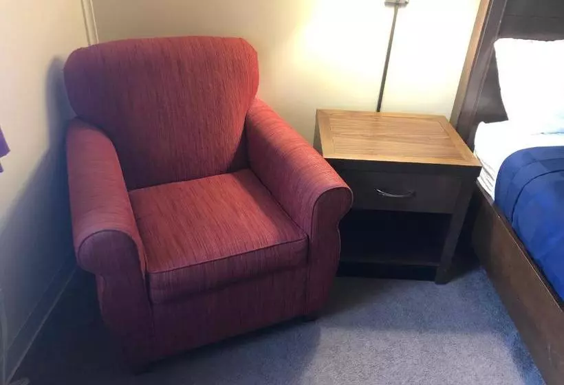 Hotelli Simple Rewards Inn