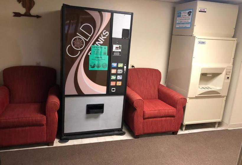 فندق Simple Rewards Inn