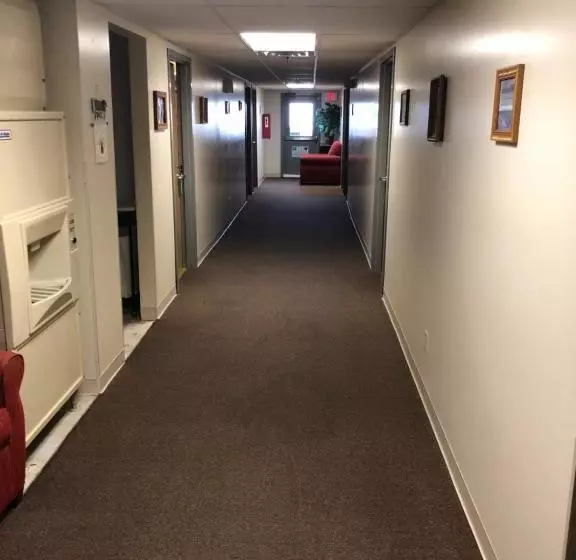 Hotelli Simple Rewards Inn