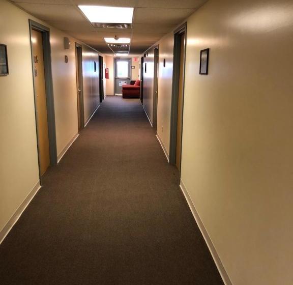 فندق Simple Rewards Inn