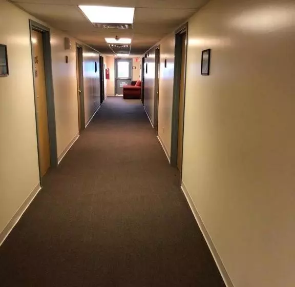 Hotelli Simple Rewards Inn